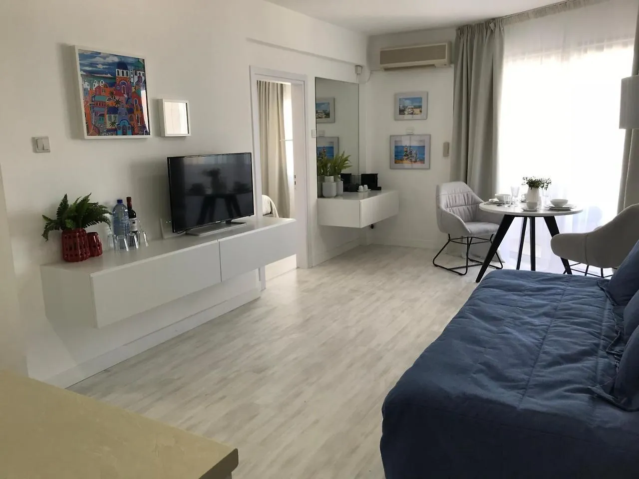 Sea View Holiday Apartment Larnaca